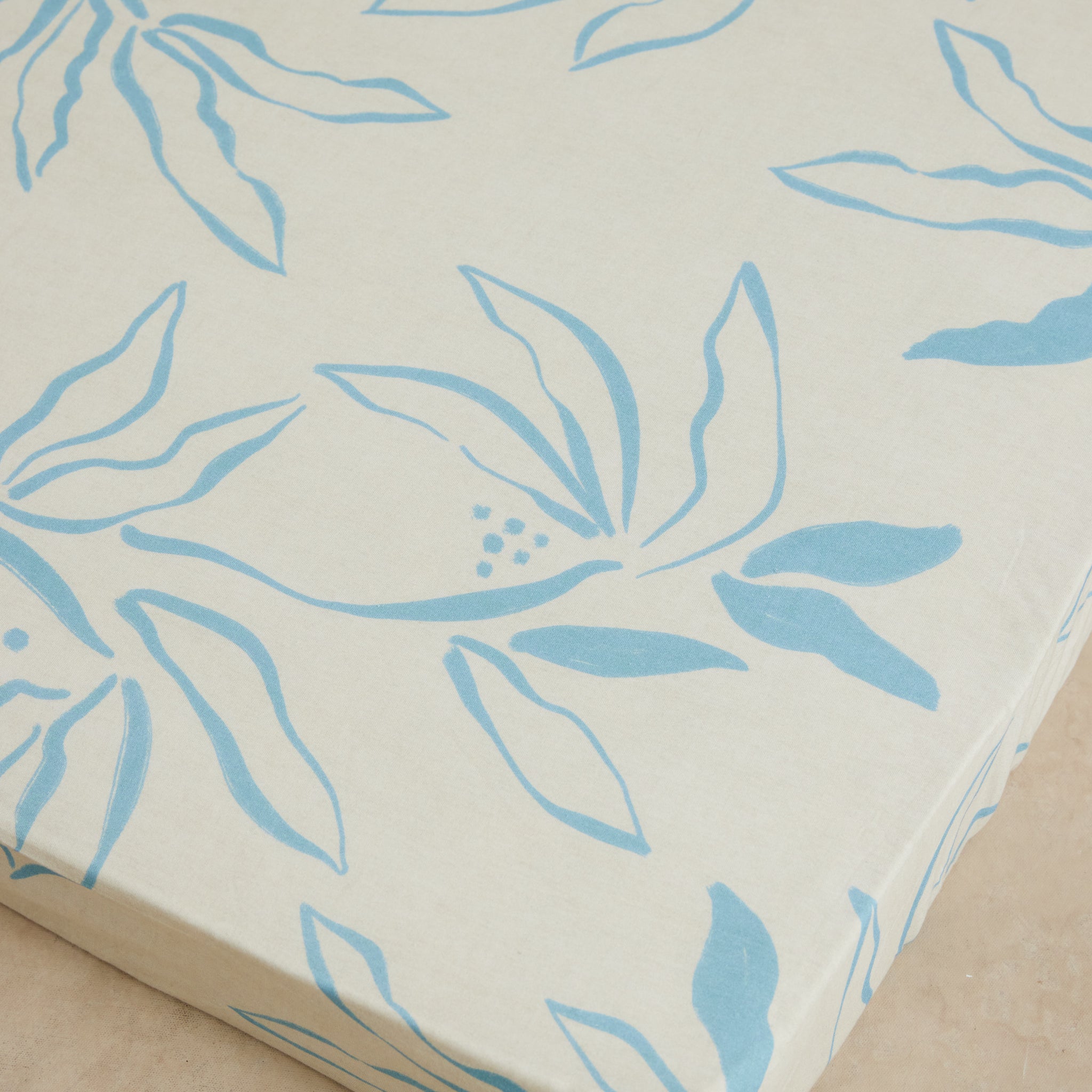 Sky Palm Cot Sheet